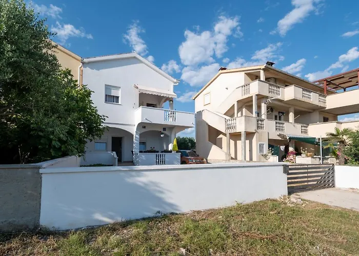 Apartament With Parking Space Povljana, Pag - 11516
