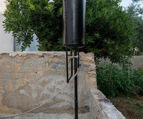 Apartament With Parking Space Povljana, Pag - 11516 *