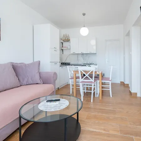 Διαμέρισμα With Parking Space Povljana, Pag - 11516 *